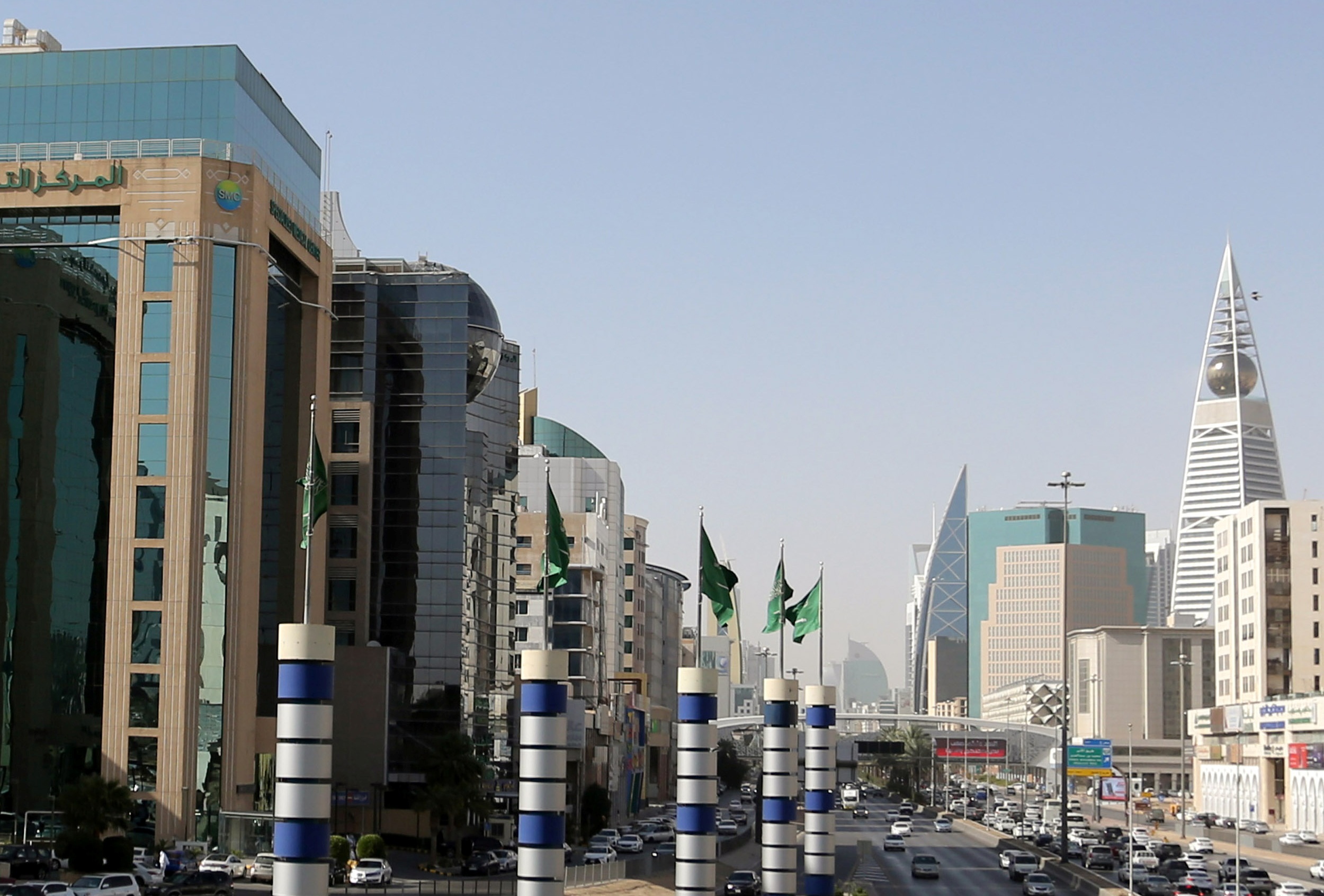 أحد شوارع العاصمة السعودية الرياض أحد شوارع العاصمة السعودية الرياض