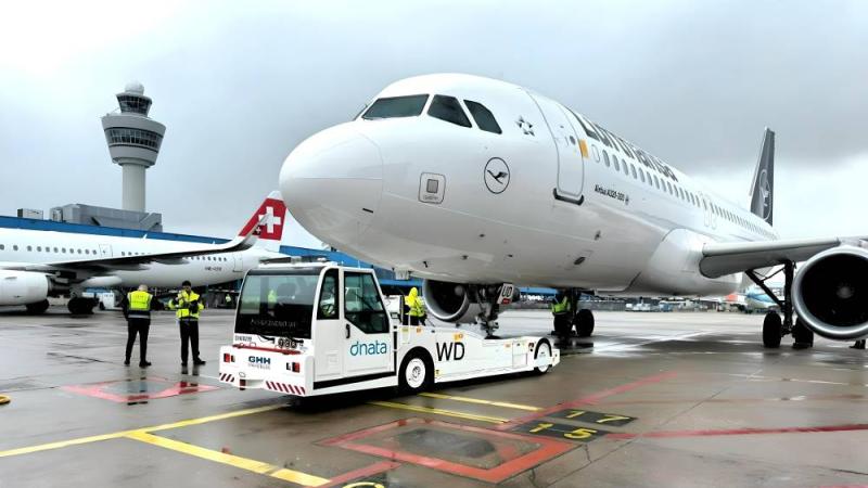 «دناتا» تفوز بعقد خدمات لـ4 من شركات لوفتهانزا في مطار أمستردام شيفول