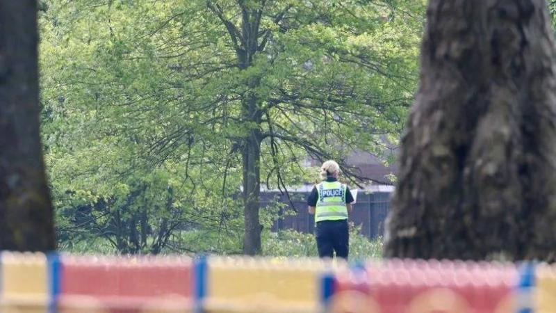 الشرطة البريطانية تبدأ بحثاً موسعاً عن أدلة جريمة قتل مروعة