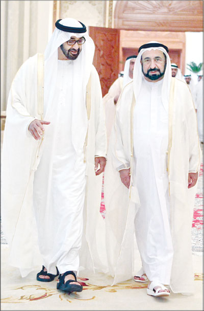 سلطان ومحمد بن زايد يتبادلان الأحاديث في ما يهم الوطن والمواطن