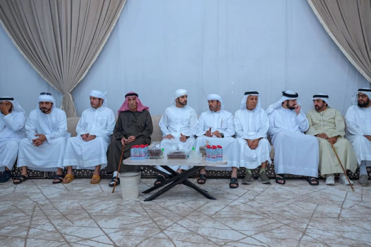 حمدان بن محمد وأحمد بن محمد يعزيان في وفاة حسين هادي الأحبابي