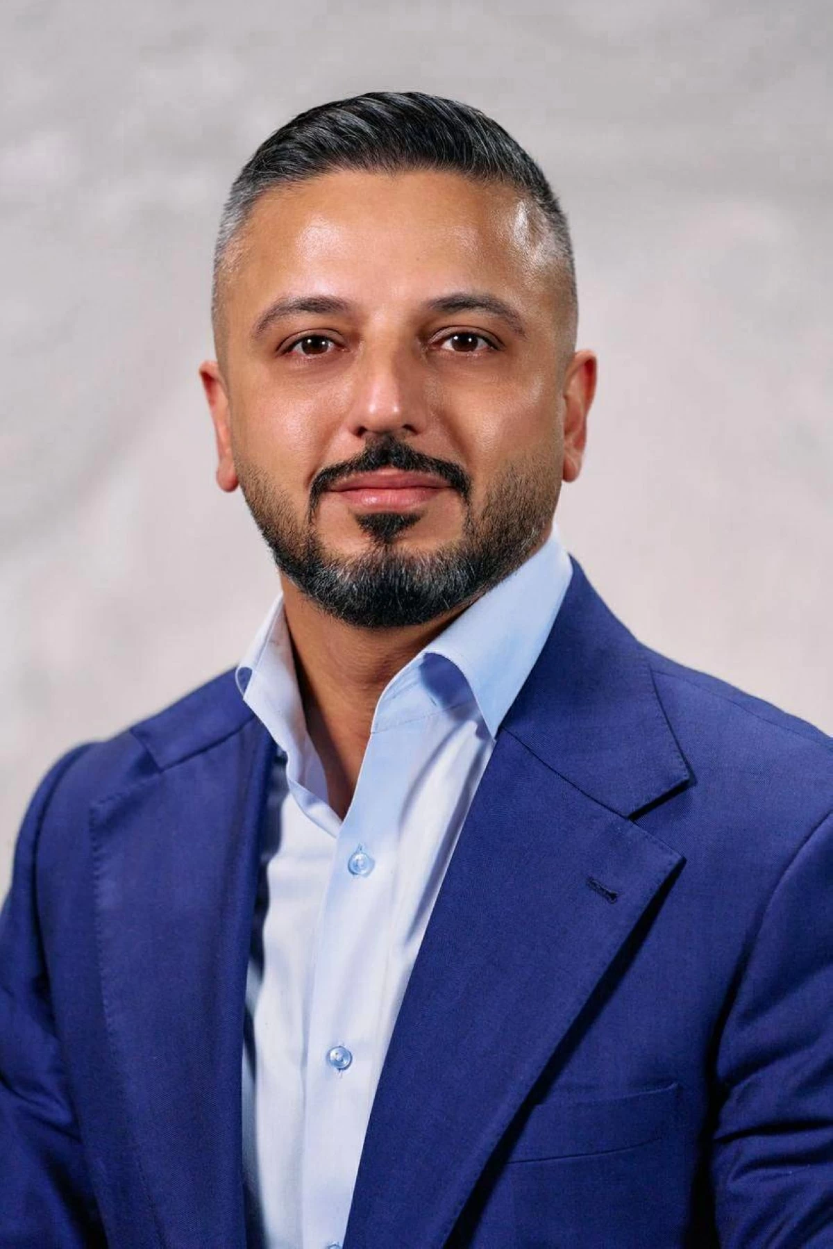 يوسف الطويل