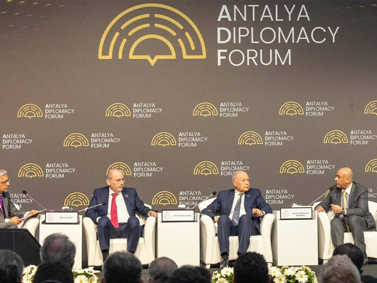 البحرين تعلن إجراءات رادعة ضد الخونة وتراجع استحقاق الجنسية