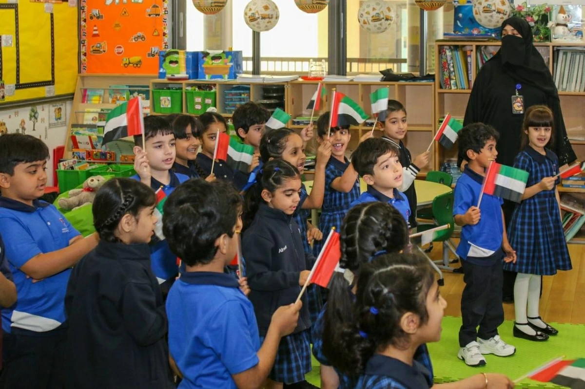 مدارس الشارقة تستأنف الدراسة 