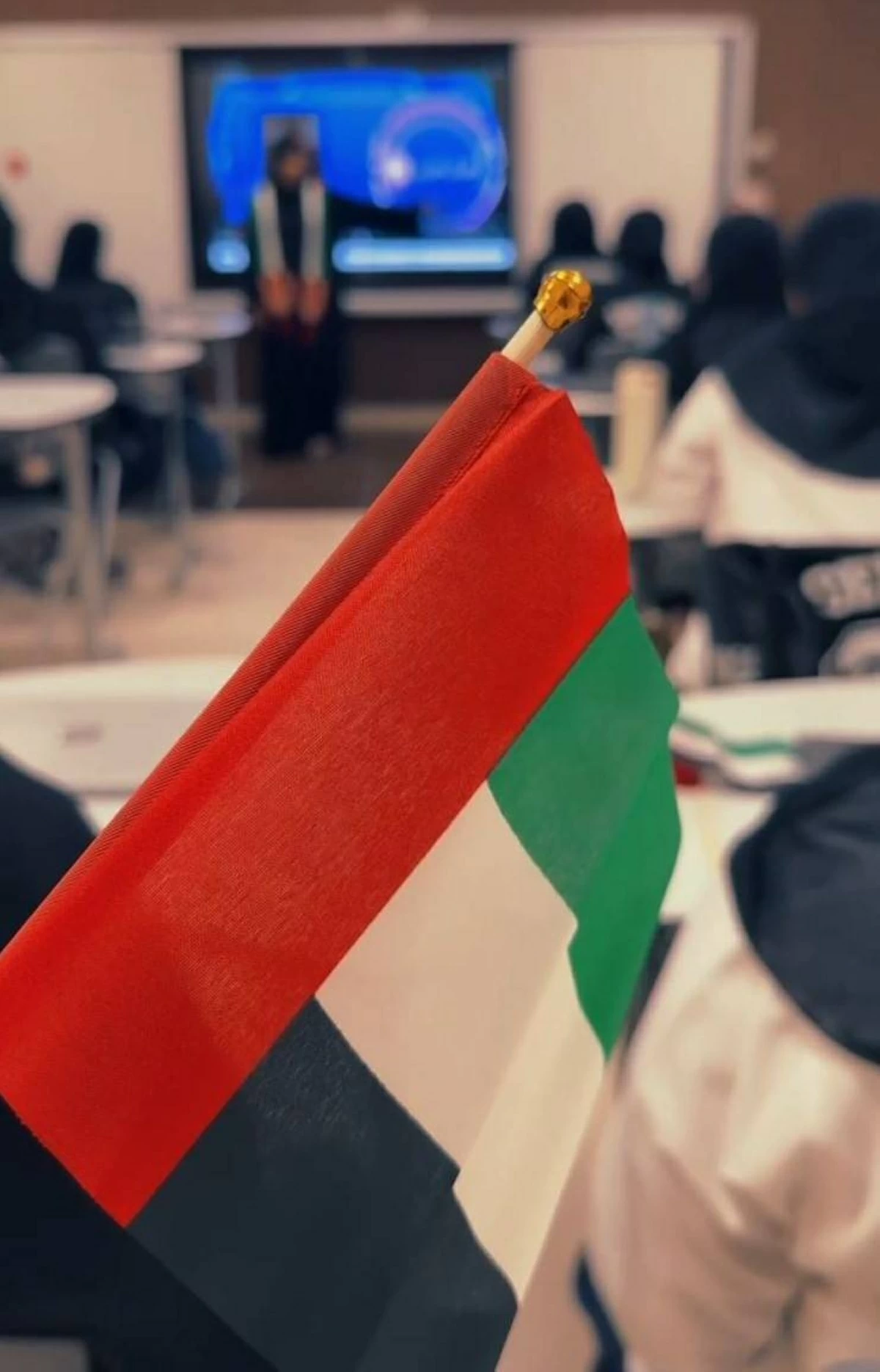 محمد بن راشد ومنصور بن زايد: الإمارات لا تتوقف عن التعلم.. والتحديات تُواجه بالإرادة