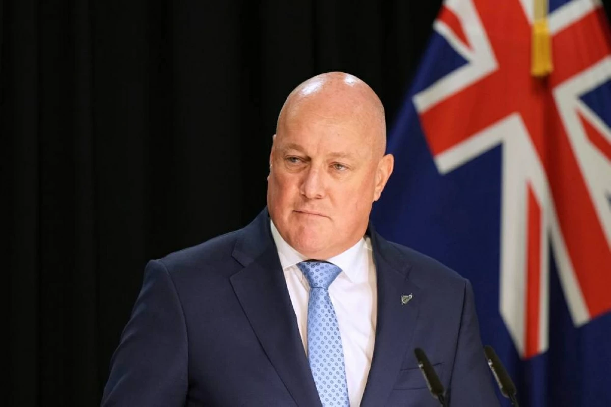 حكومة نيوزيلندا تنجو من سحب الثقة