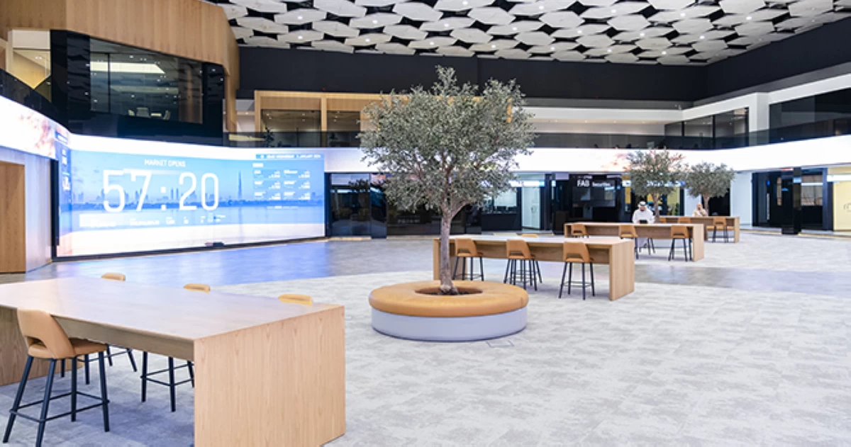 أسهم الإمارات ترتفع بحذر وسط ترقب إقليمي