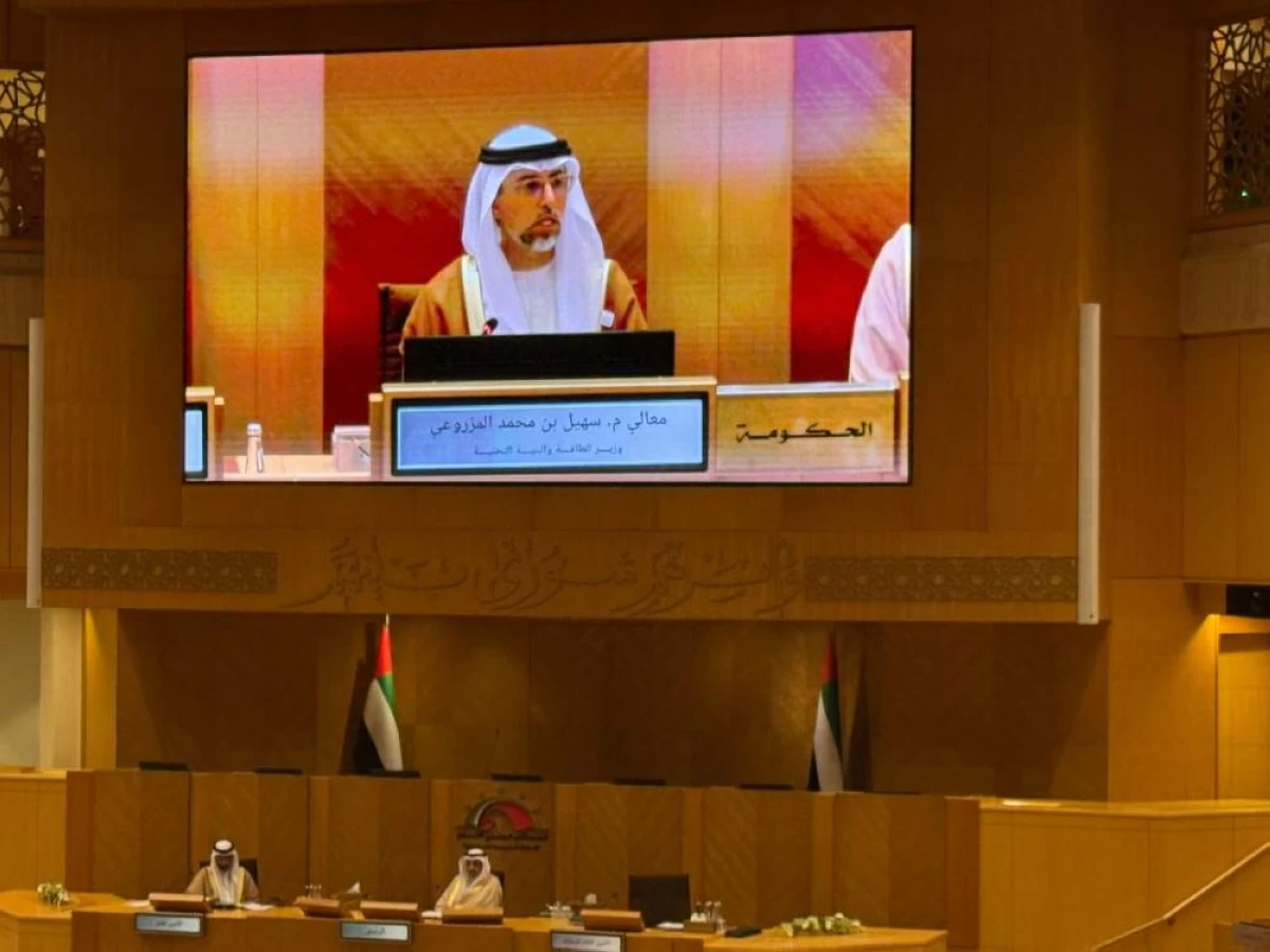 المزروعي.. 21591 مركبة نقل مشترك في الإمارات