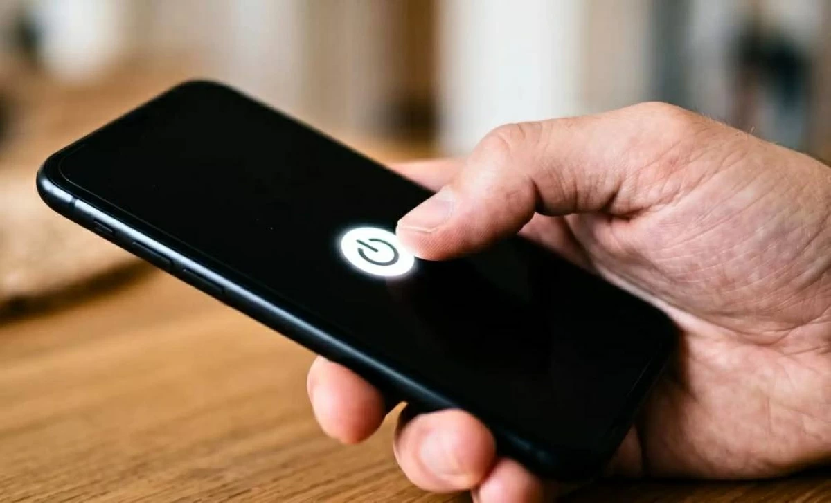 «سامسونج» توصي بإعادة تشغيل «جالاكسي» يومياً