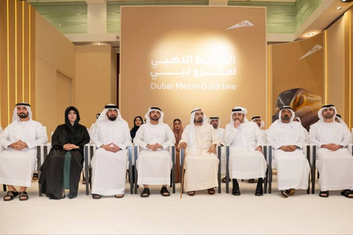 محمد بن راشد يعلن عن «الخط الذهبي» أضخم مشروع للنقل في دبي