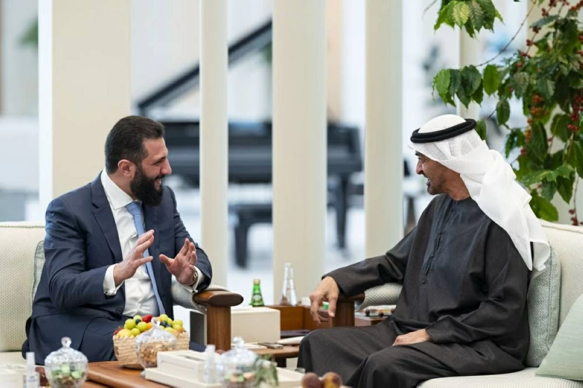 خلال لقائه محمد بن زايد.. الشرع يجدد إدانة الاعتداءات الإيرانية الإرهابية