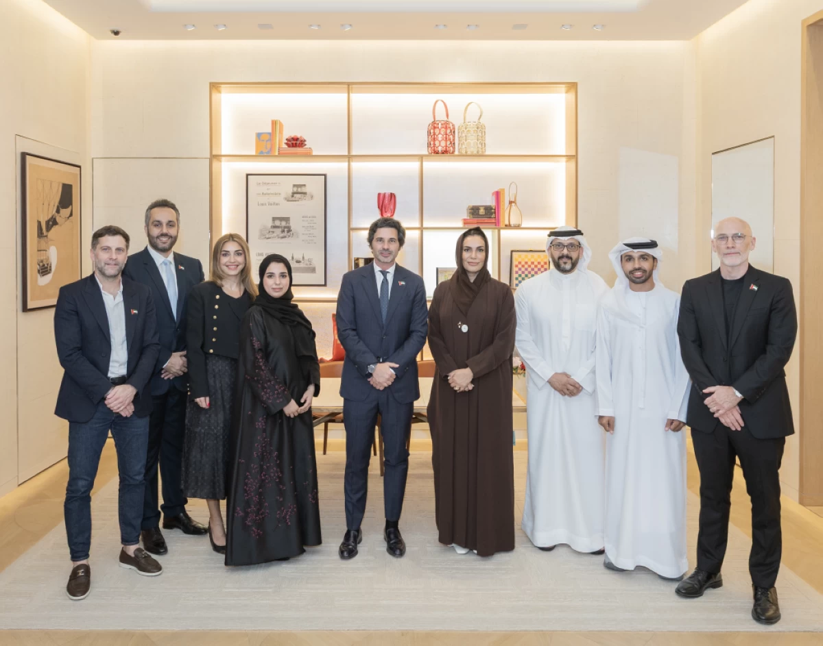 تفاهم بين «تنمية دبي» و«لويس فويتون» لتمكين الكوادر الوطنية