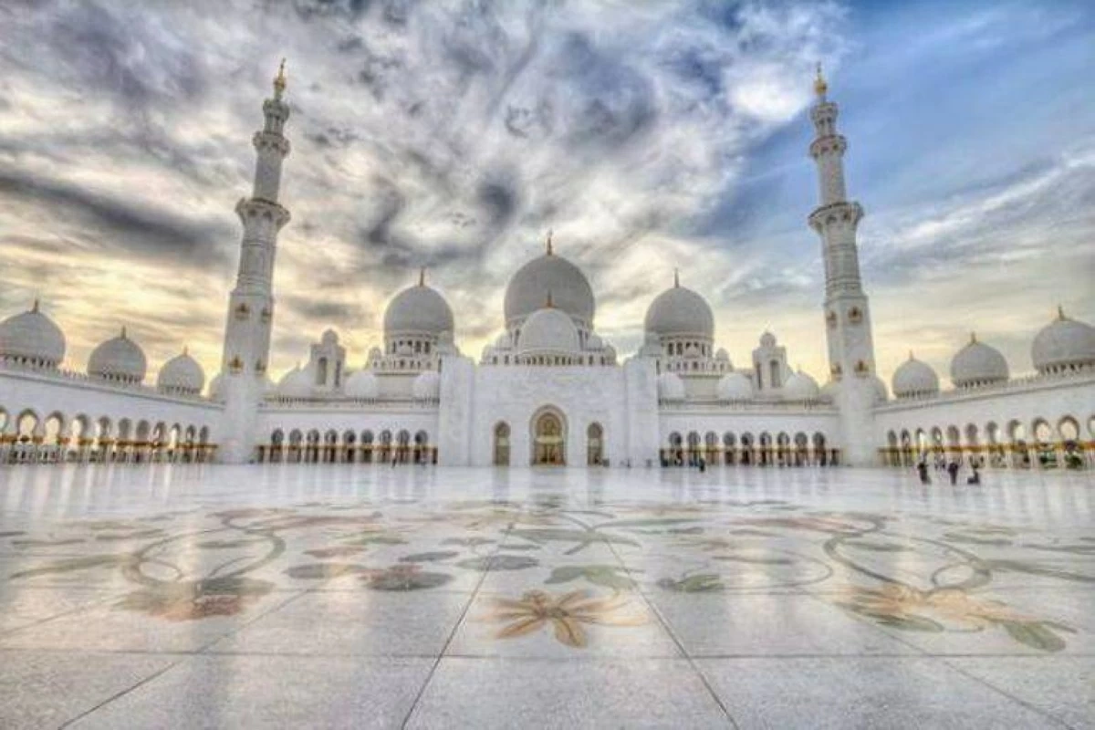 «من خان وطننا فليس منا».. عنوان خطبة الجمعة في مساجد الإمارات غداً ...
