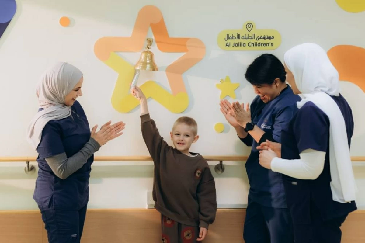 «الجليلة» تدعم «ليو» برحلة التعافي من السرطان