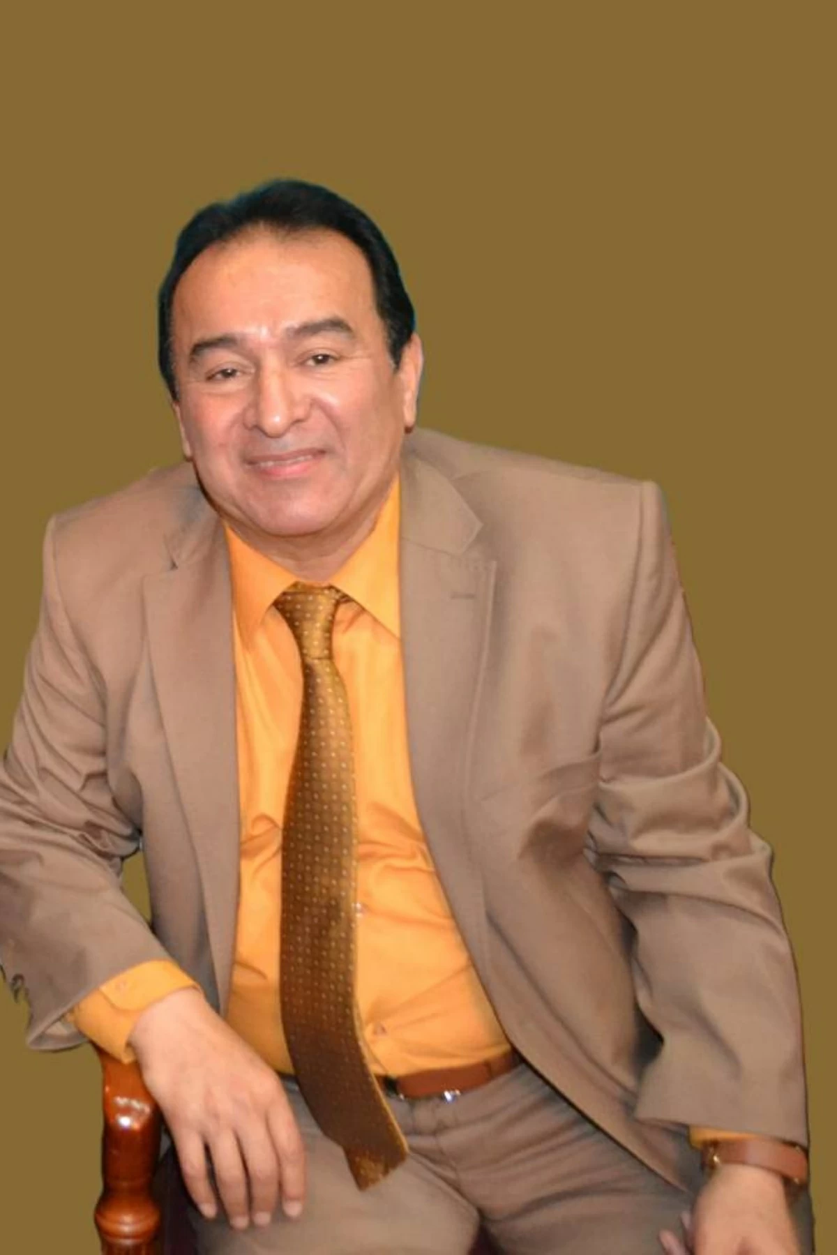 المطرب العراقي رضا الخياط يعود للغناء