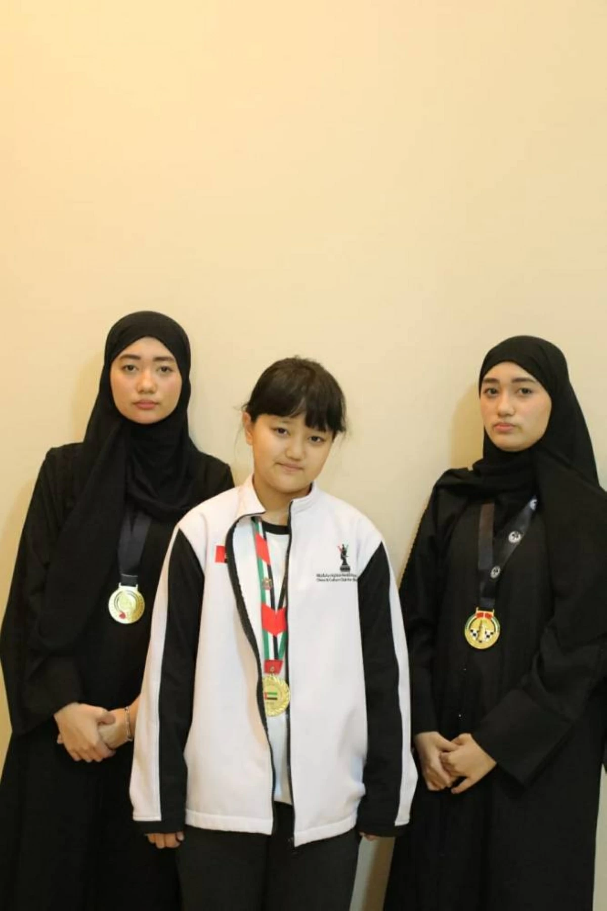 نجمات الشطرنج عنود وعهود وحفصة