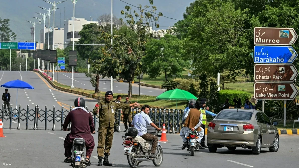 قبيل محادثات إيران وأمريكا.. إغلاق شبه تام في إسلام آباد