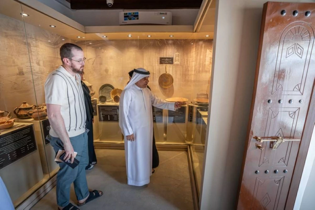 «ذاكرة الطريق» تقود طلبة الماجستير إلى معالم كلباء