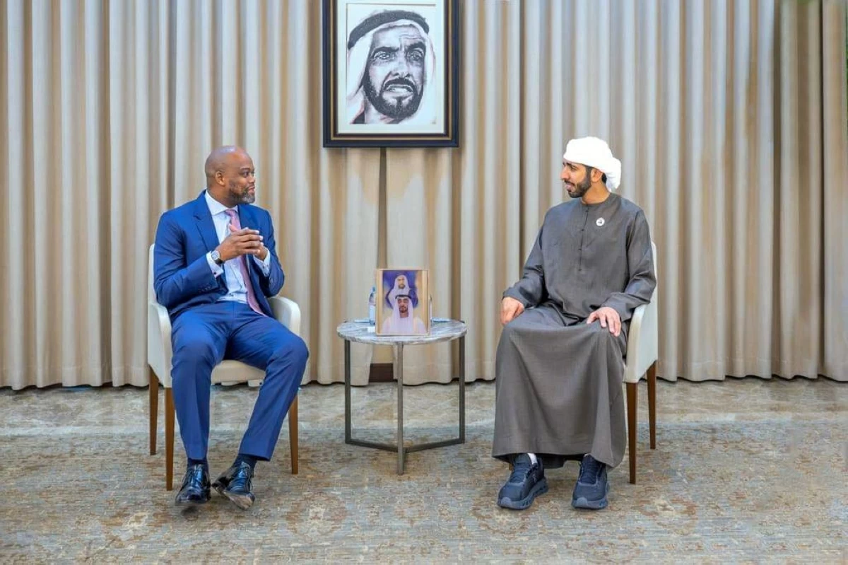 شخبوط بن نهيان ومسؤول إفريقي يشيدان بالعلاقات المشتركة