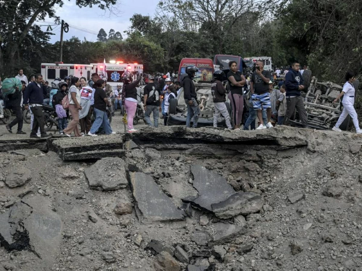 ارتفاع عدد ضحايا انفجار عبوة ناسفة في كولومبيا إلى 13 قتيلاً و38 مصاباً