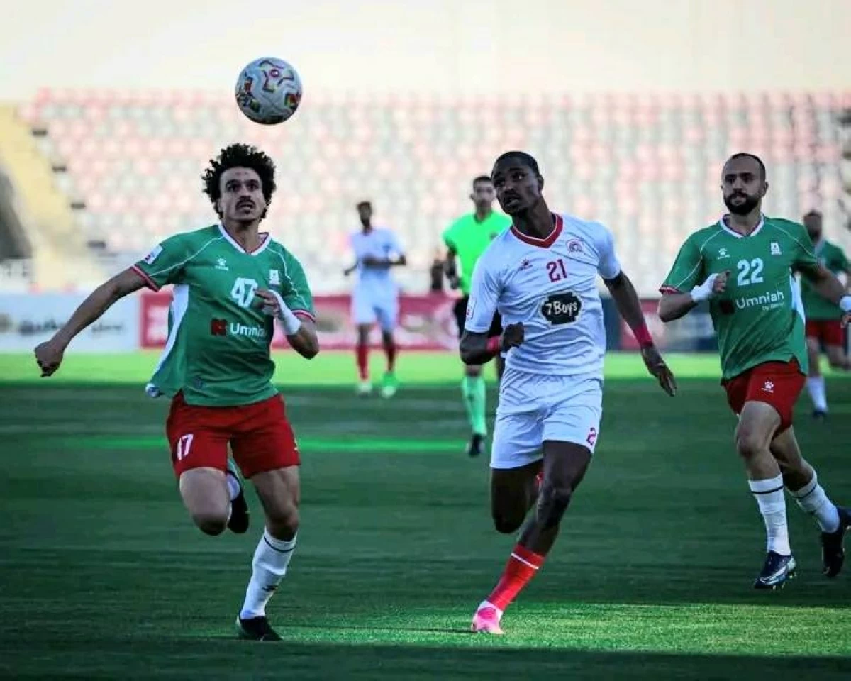 من مباراة الوحدات والجزيرة