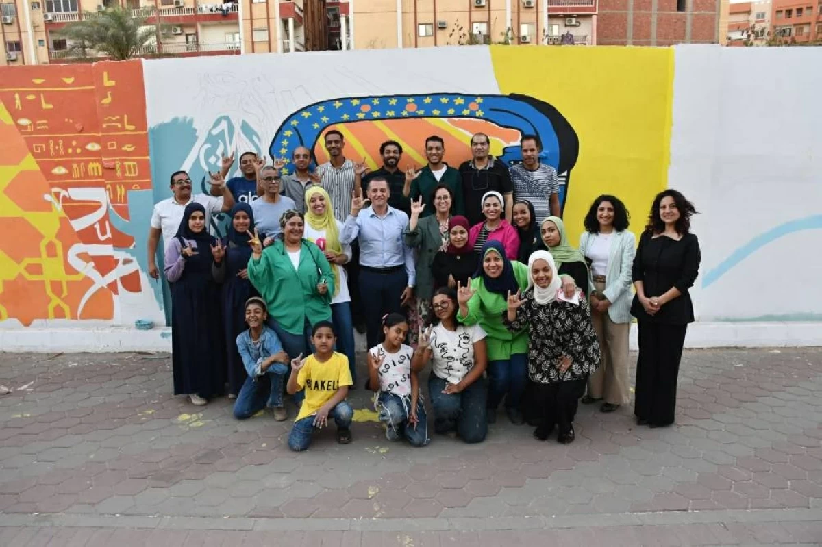 مشروع فني لتجميل أسوان بجدارية «تراثنا بعيوننا»