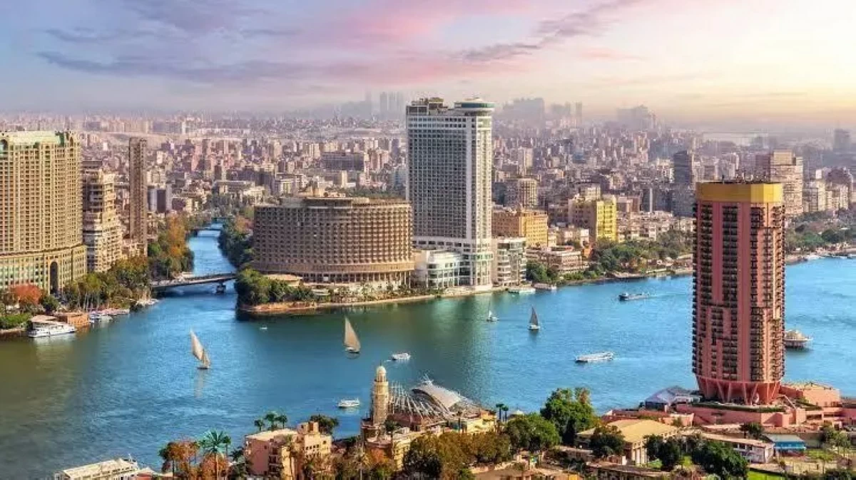 رسمياً.. مصر تعلن إلغاء قرار غلق المحال الساعة 11 مساءً  