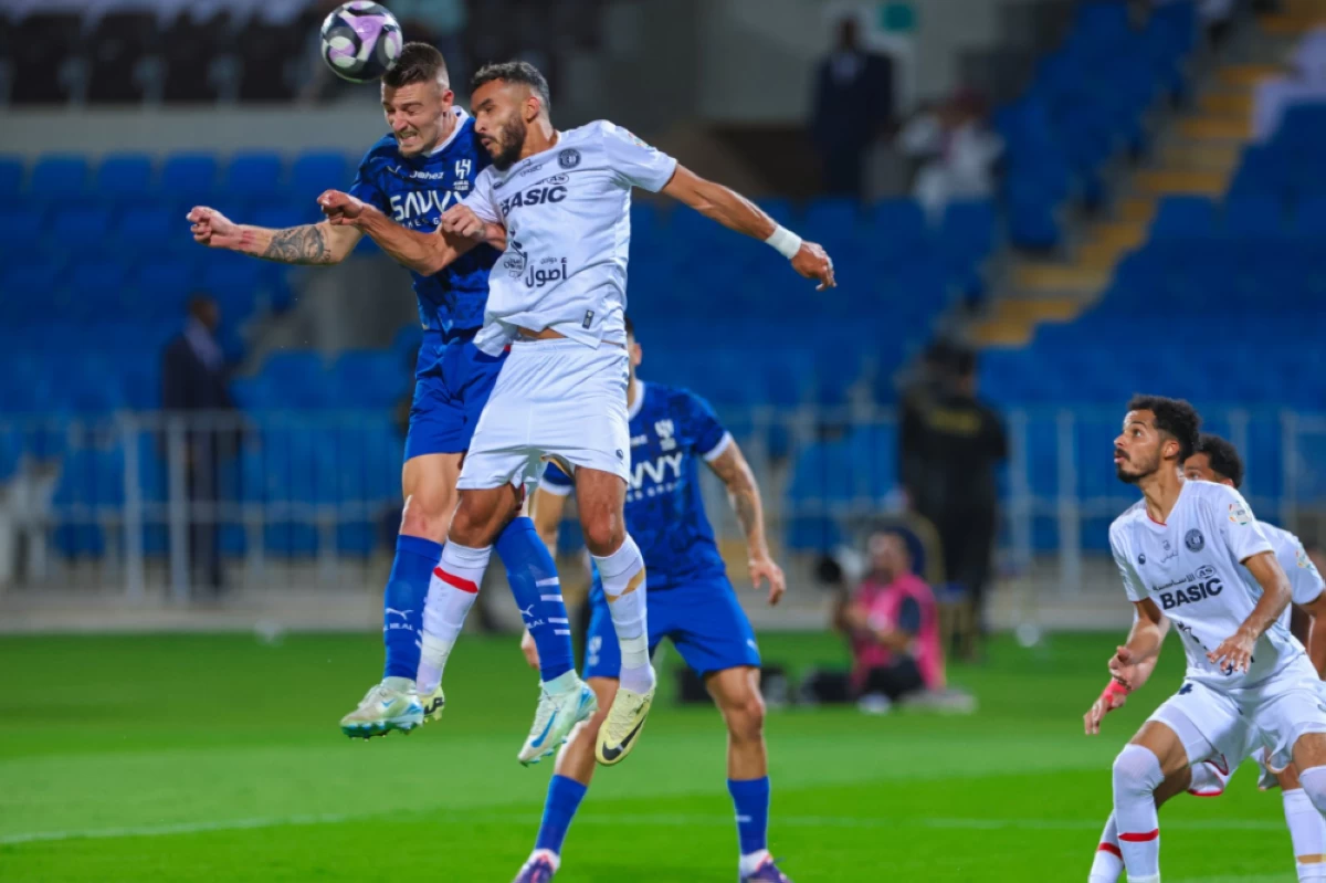 الهلال ضد ضمك اليوم: هل تحدث المفاجأة؟