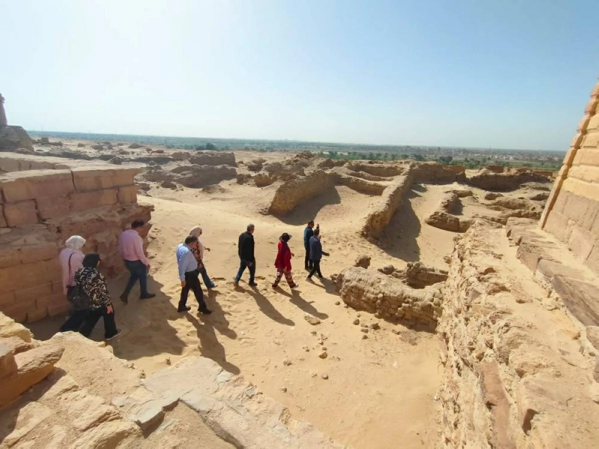ترميم وتطوير مواقع أثرية بالفيوم والدقهلية