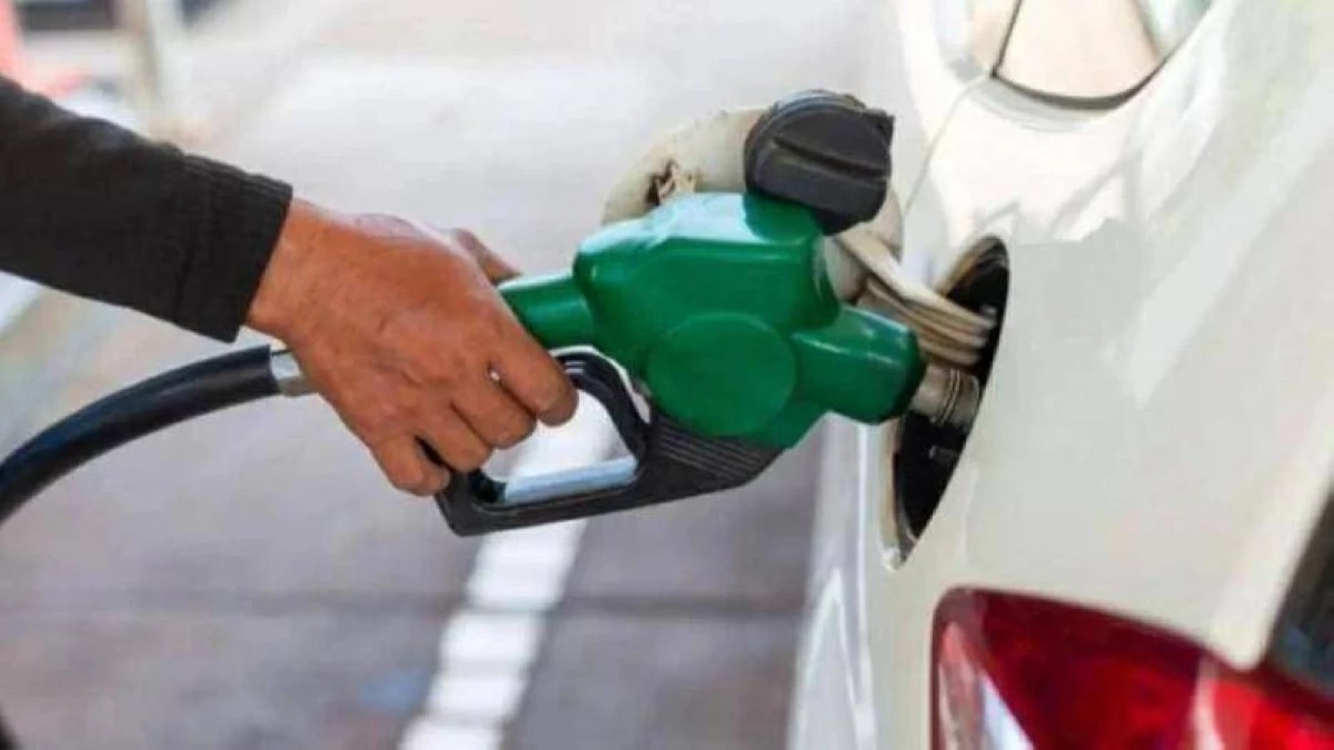 عاجل| تعرف إلى أسعار الوقود في الإمارات لشهر مايو #صحيفة_الخليج 