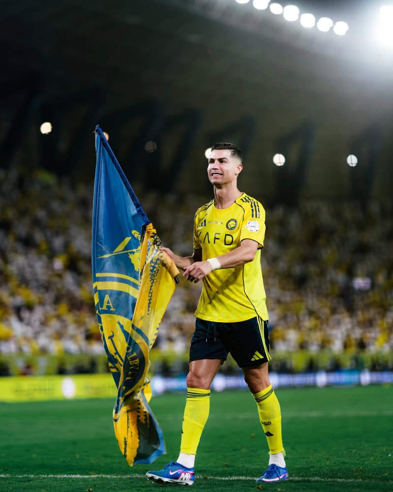 النصر يقترب من اللقب.. ورونالدو يشعل الكلاسيكو داخل الملعب وخارجه