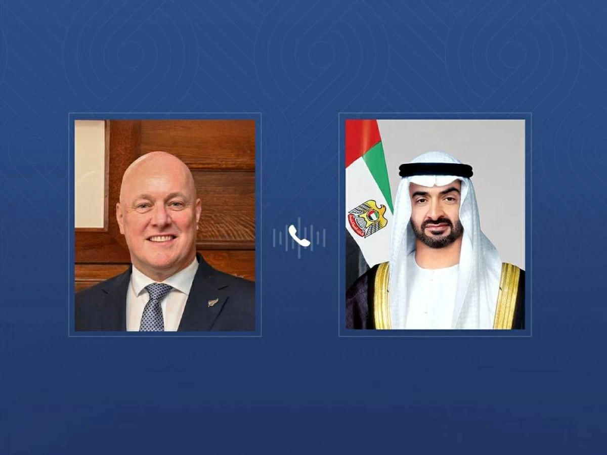 محمد بن زايد ورئيس وزراء نيوزيلندا يبحثان هاتفياً التطورات الإقليمية