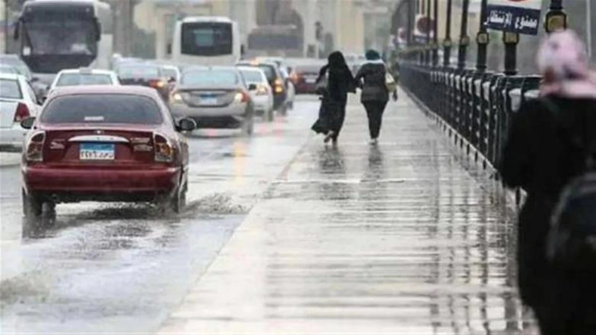 منخفض جوي يضرب 15 محافظة مصرية.. تحذير من أمطار غزيرة في هذا التوقيت