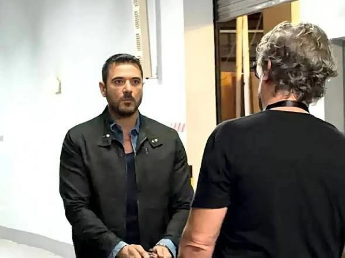 أحمد عز يبدأ تصوير «الأمير» مع ستيفن هوبكنز..كواليس اليوم الأول تكشف مشروعاً عالمياً