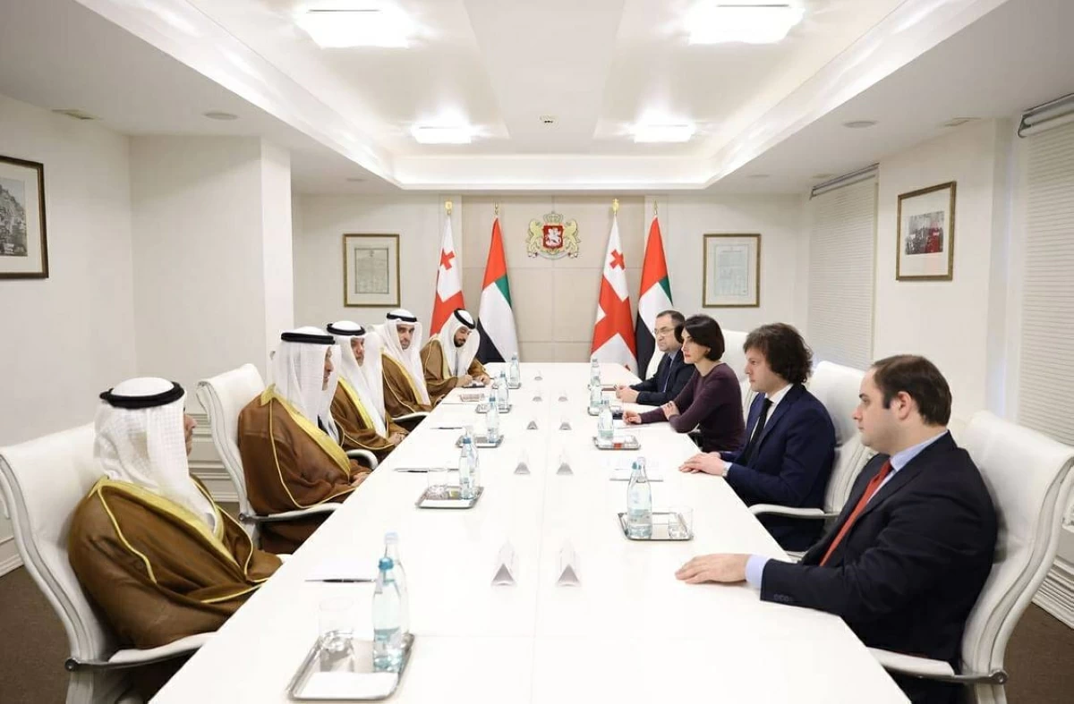 سعيد الهاجري ورئيس وزراء جورجيا يبحثان العلاقات