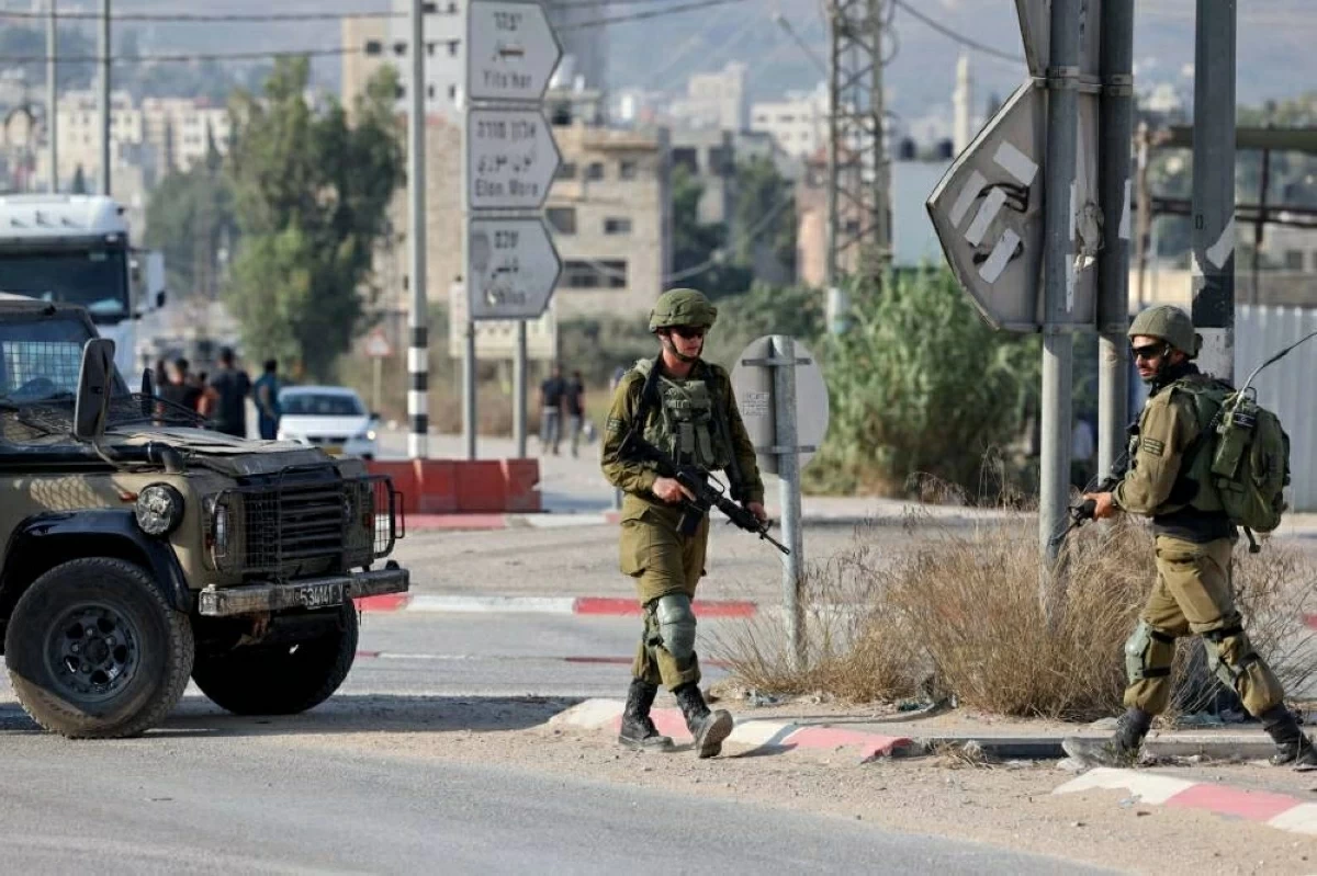 قوات الاحتلال تقتحم بلدات في الضفة الغربية وتعتقل فلسطينيين #صحيفة_الخليج 