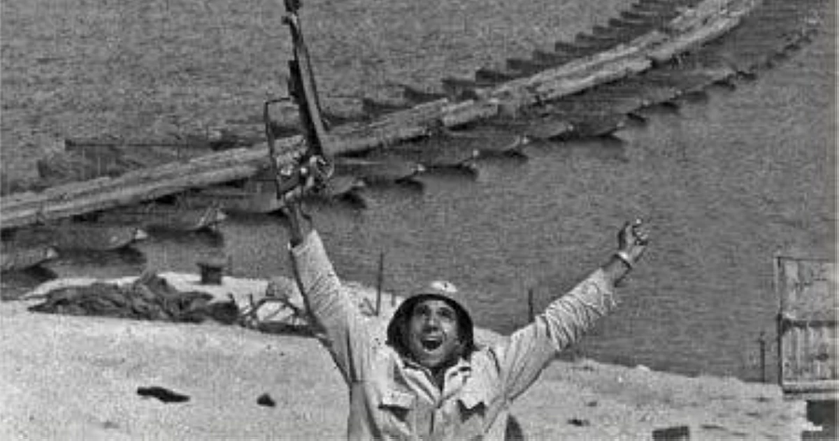 حقيقة صادمة عن صاحب «صورة النصر» في حرب أكتوبر 1973..هل رحل منذ 2019؟