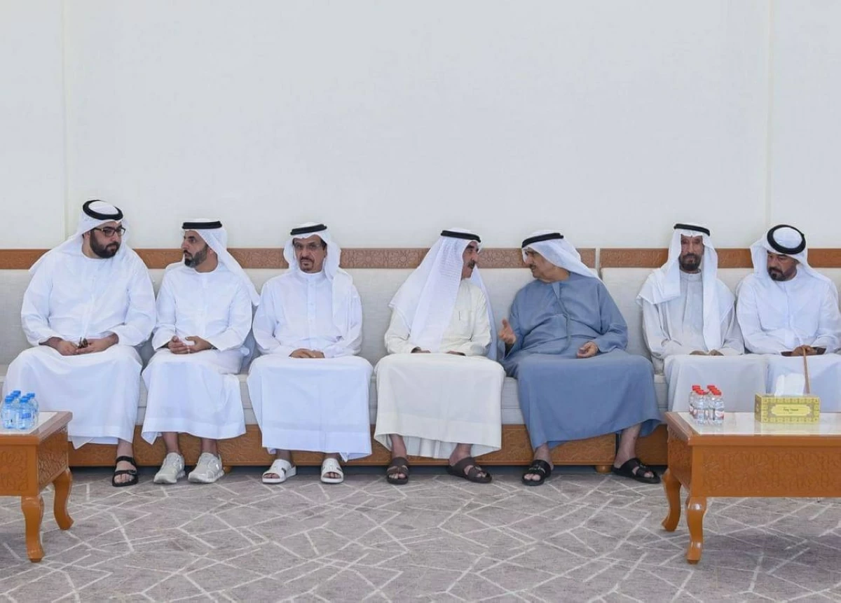 المعلا وولي عهده يعزّيان بوفاة الشيخة عائشة بنت راشد