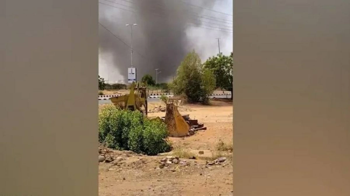 مسيّرات تستهدف مطار الخرطوم بعد أيام من تشغيل جزئي