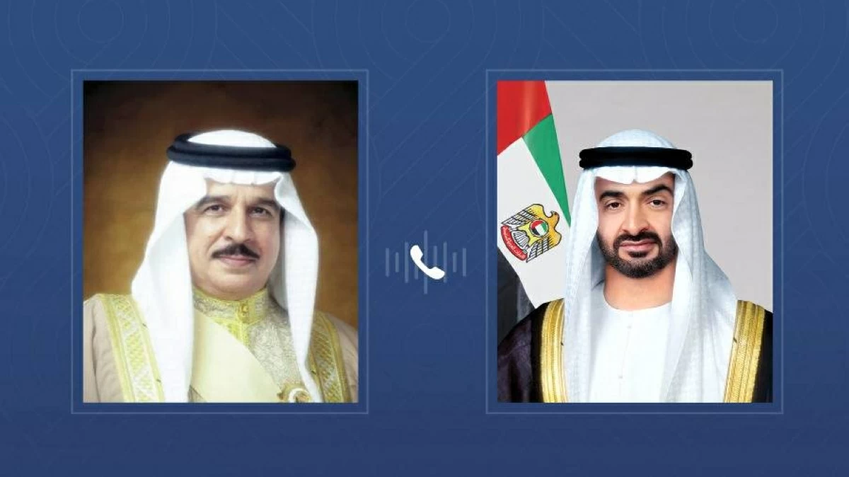 خلال اتصال مع محمد بن زايد.. ملك البحرين يدين الاعتداءات الإيرانية الإرهابية