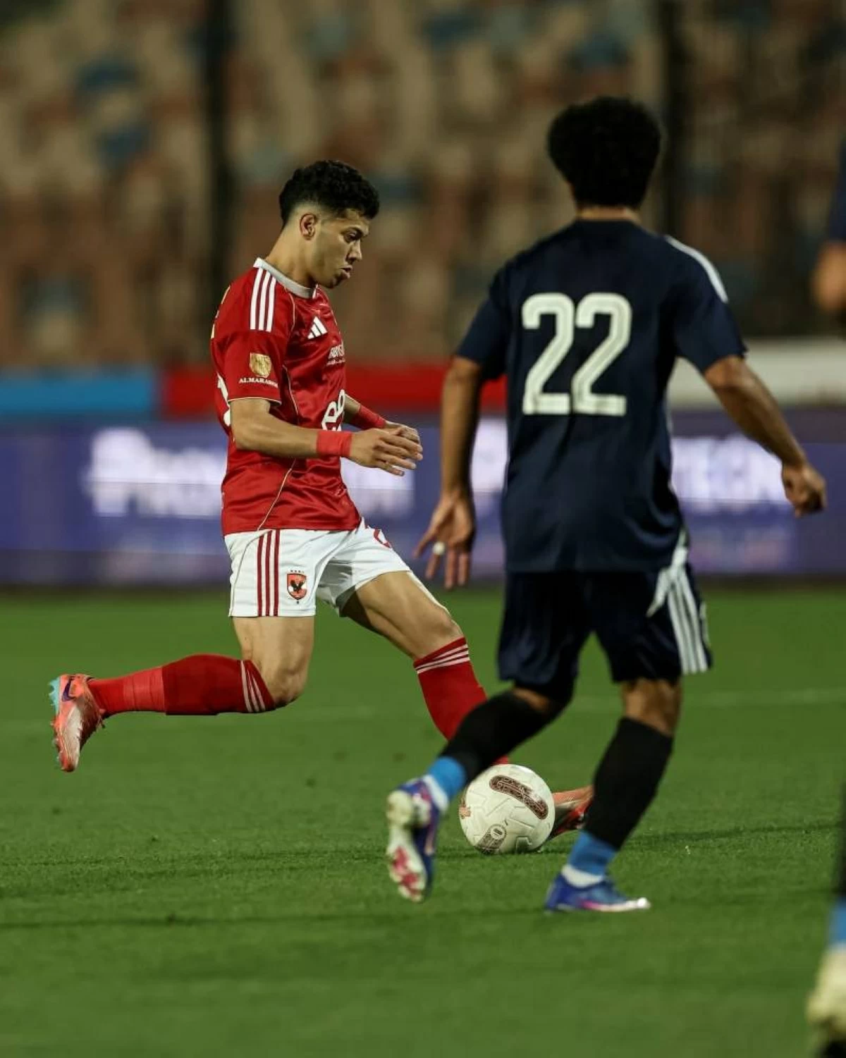 تفاصيل إصابة إمام عاشور في الركبة.. هل يغيب عن مباراة حسم الدوري المصري؟