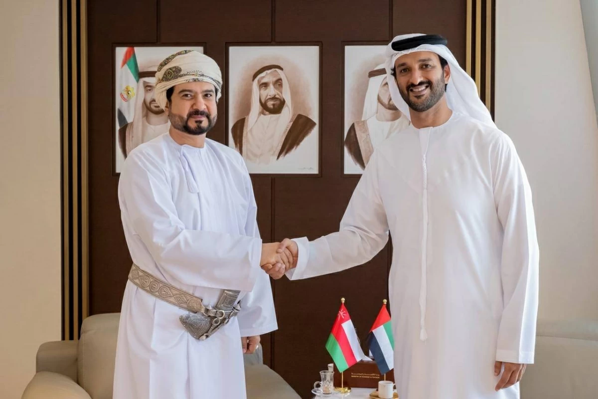 عبدالله بن طوق خلال استقبال قيس اليوسف