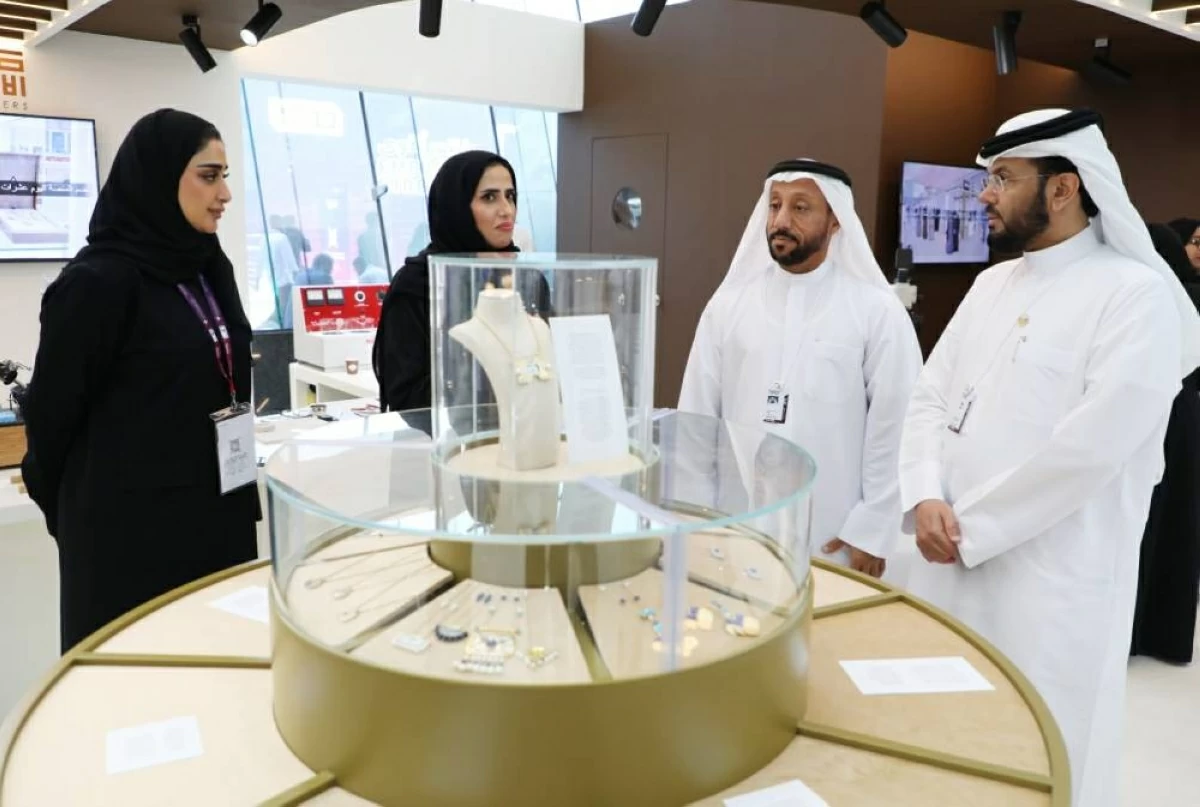 «منصة صاغة الإمارات» تستعرض مقومات صناعة الذهب