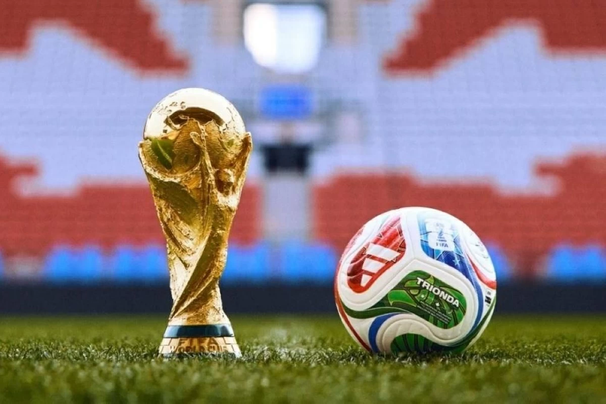 إنفانتينو: من يشتري تذكرة بمليوني يورو سأقدم له «هوت دوغ»