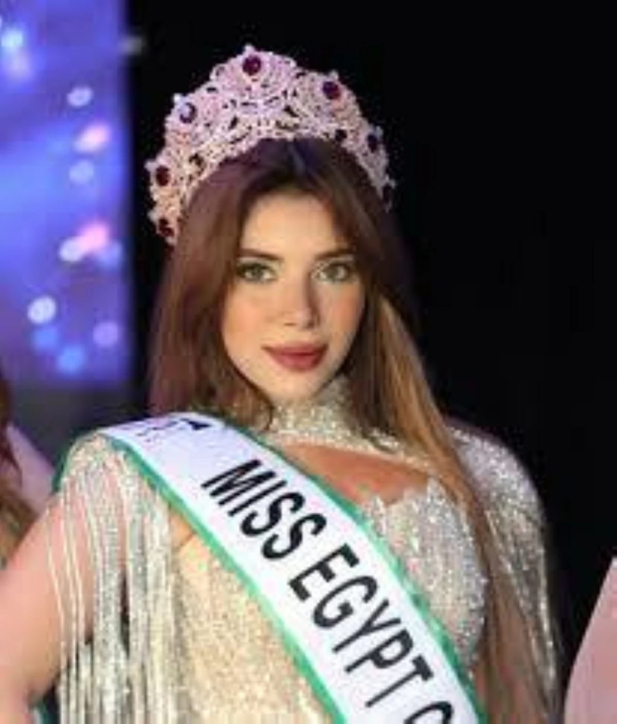 «الزواج أو الموت»..معجب مهووس يطارد إيرينا يسري ملكة جمال #مصر 