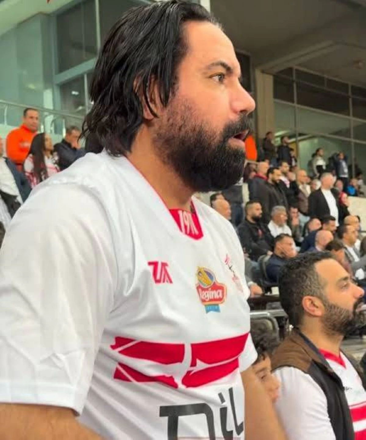 الأهلي يتقدم ببلاغ ضد لاعب الزمالك السابق بعد انفعاله في المدرجات