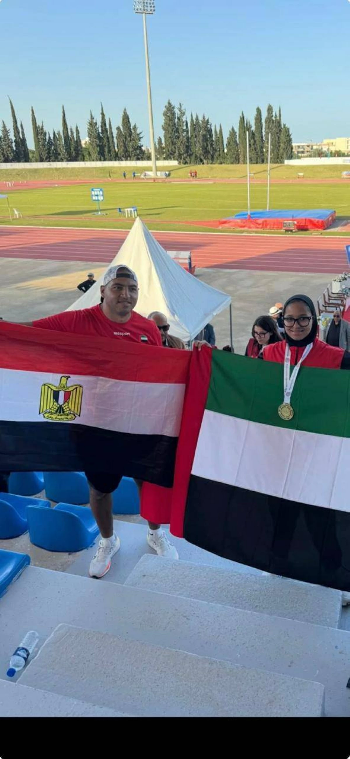 سلمى المري وعبد الجواد يحملان علمي الإمارات ومصر
