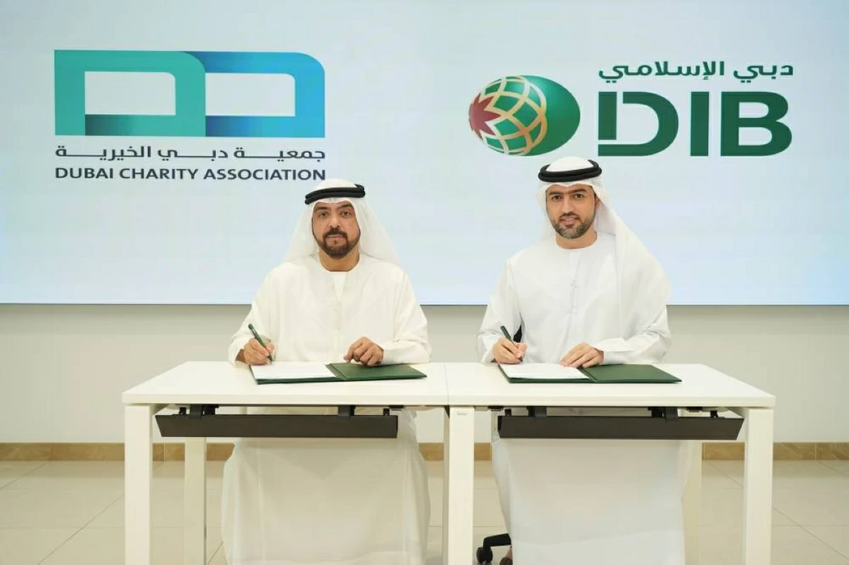 «دبي الخيرية» تتسلم 28 مليون درهم من «دبي الإسلامي»