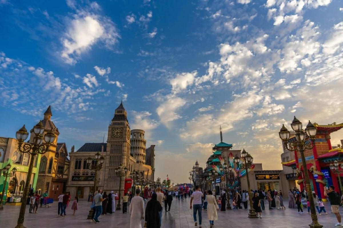 القرية العالمية تمدّد موسمها الثلاثين حتى 31 مايو