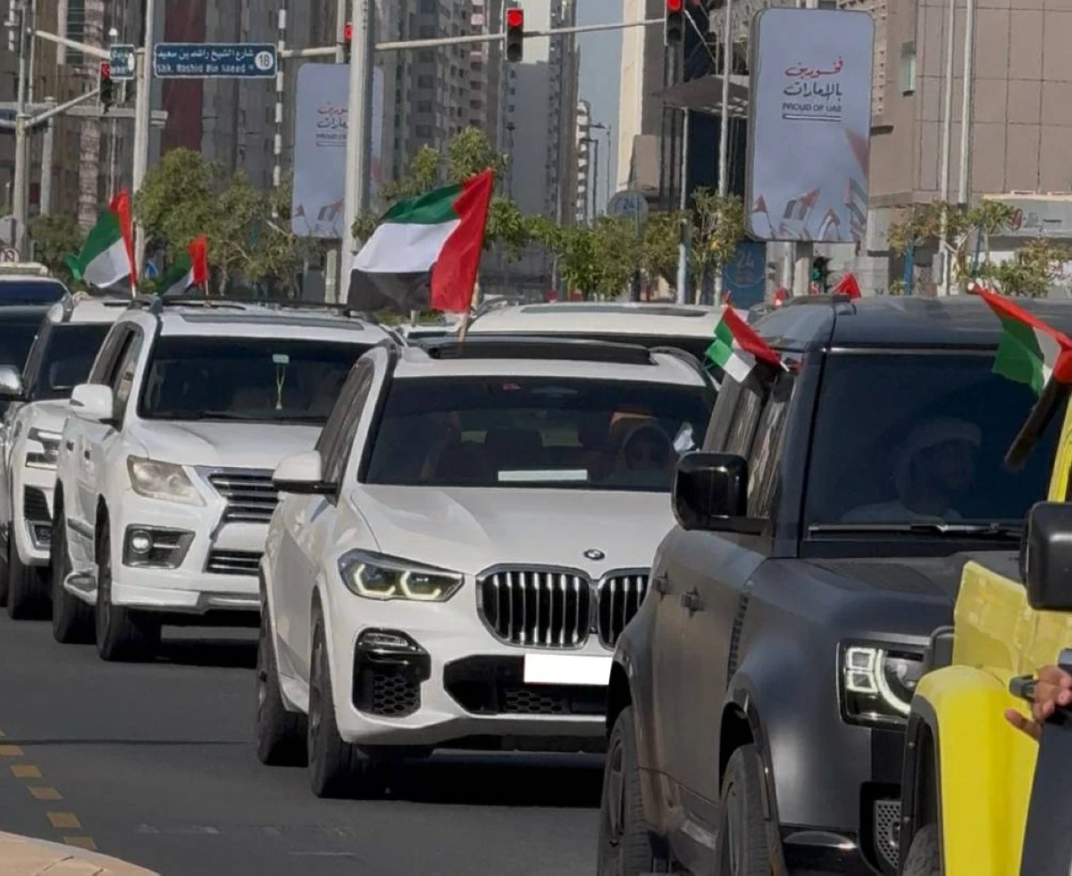 مشاركة لافتة في «مسيرة الفخر» بين متحف المقطع و«الحصن»